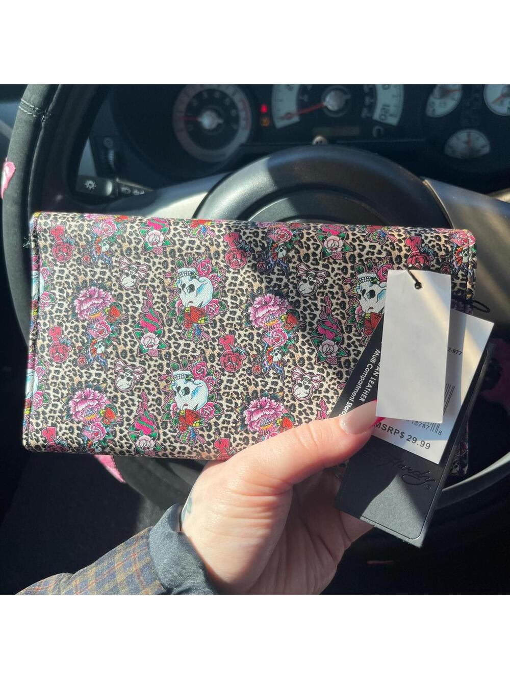 Ed Hardy Women's Multi and Pink Wallet-purs - Picture 4 of 6